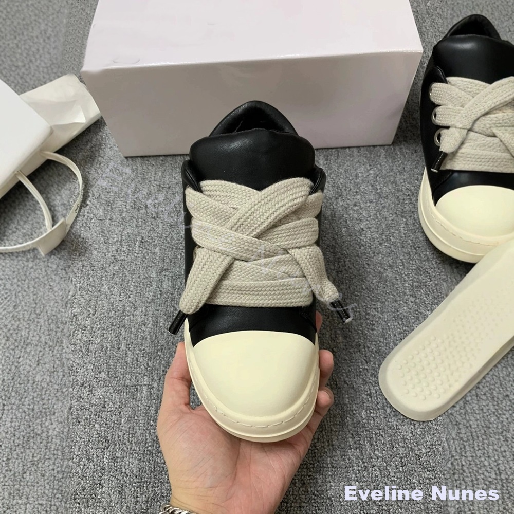 Sneakers unisex in pelle nera  - Canvas Sneaker High recensione e prezzo